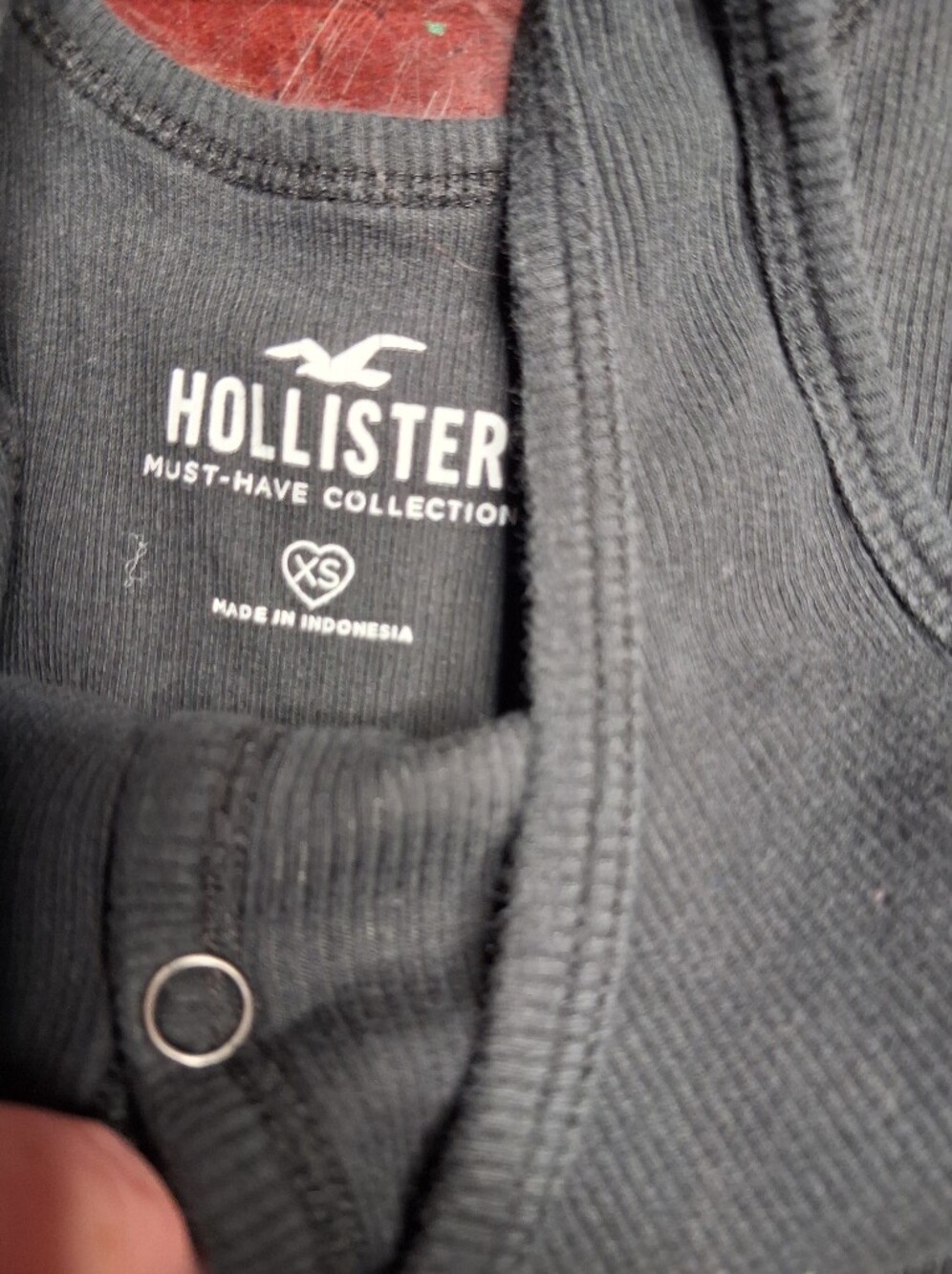 Hollister White Ribbed Button-Front Tank - Picture 5 of 5